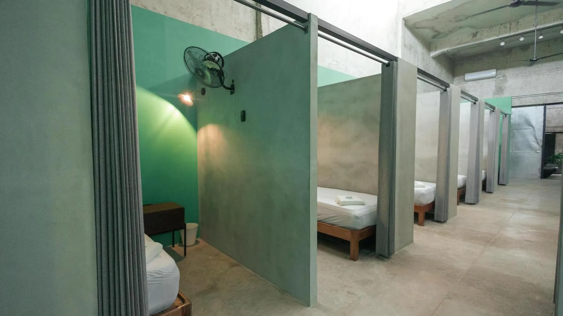 Escentrike Hostal Mérida Konukevi
